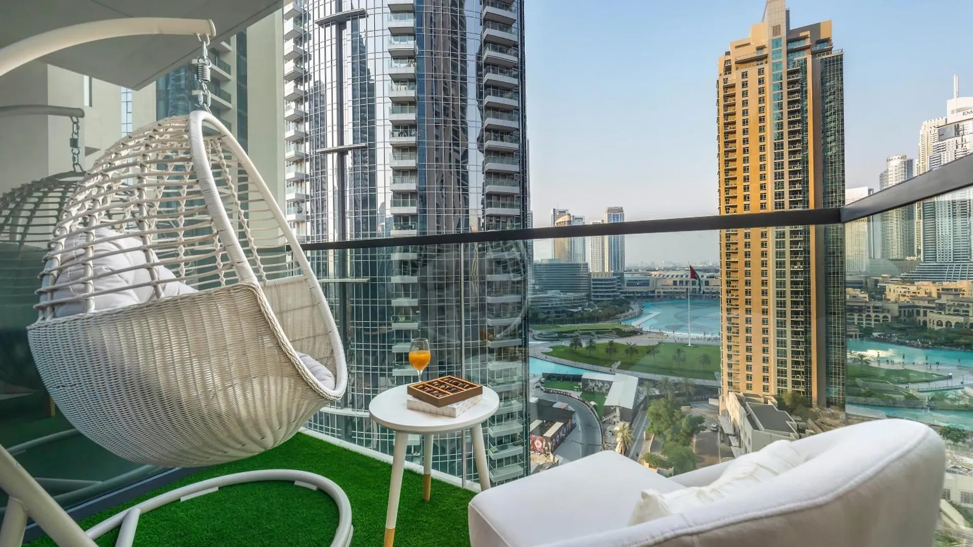 Exquisite 2 Bedroom Apartment I Burj Khalifa & Fountain Views I Free Gym, Pool, Parking, Wi-Fi And Ps5 I By Skyline Serenity Dubai