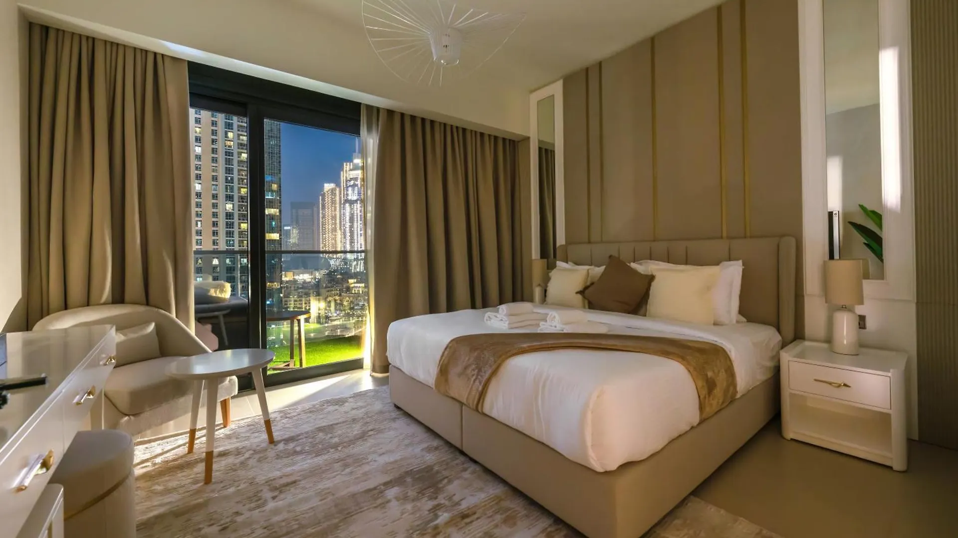 Exquisite 2 Bedroom Apartment I Burj Khalifa & Fountain Views I Free Gym, Pool, Parking, Wi-Fi And Ps5 I By Skyline Serenity Dubai