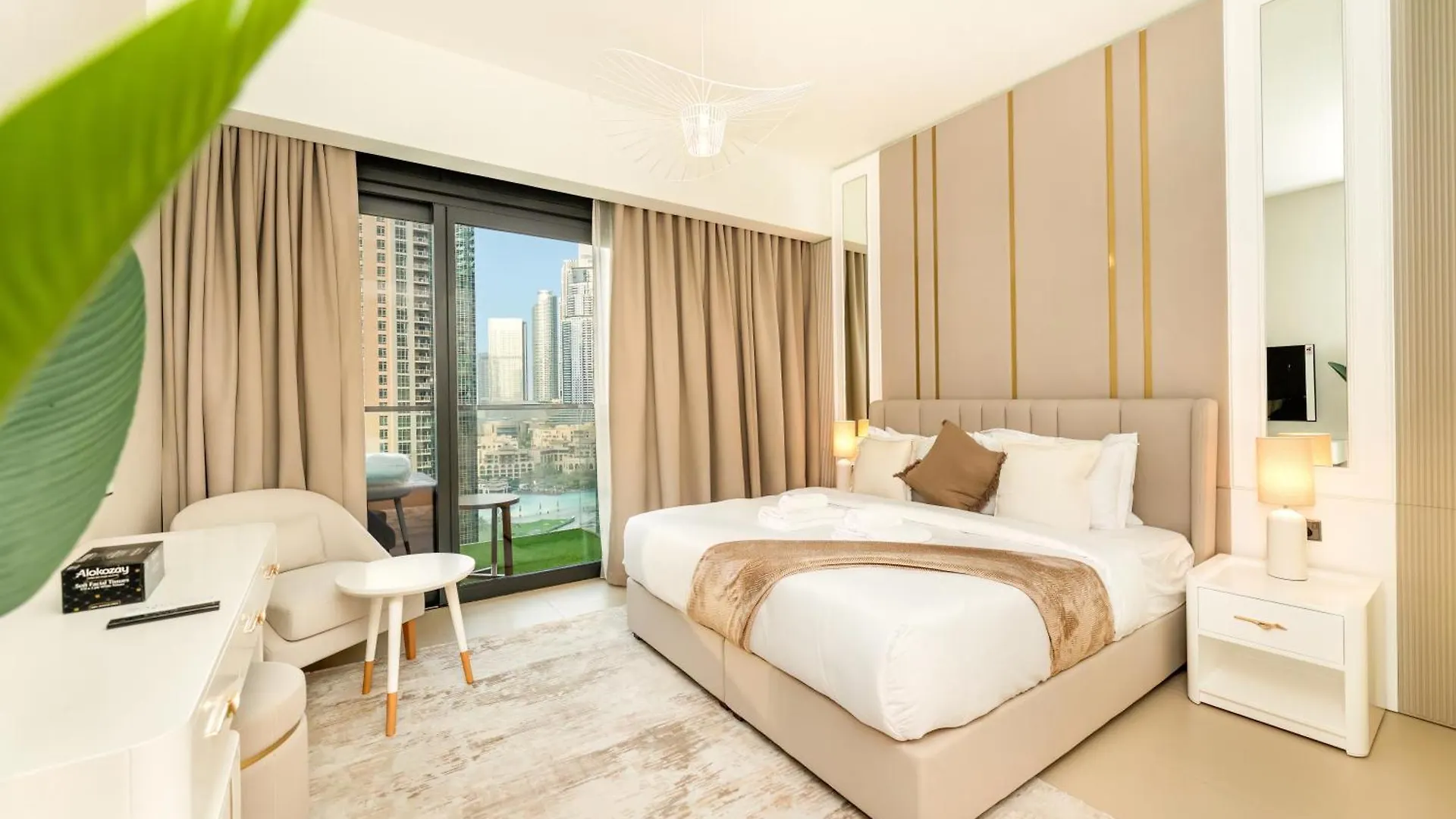 Exquisite 2 Bedroom Apartment I Burj Khalifa & Fountain Views I Free Gym, Pool, Parking, Wi-Fi And Ps5 I By Skyline Serenity Dubai 0*,  Verenigde Arabische Emiraten