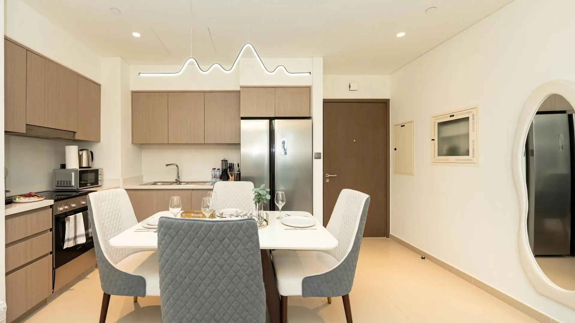 Exquisite 2 Bedroom Apartment I Burj Khalifa & Fountain Views I Free Gym, Pool, Parking, Wi-Fi And Ps5 I By Skyline Serenity Dubai